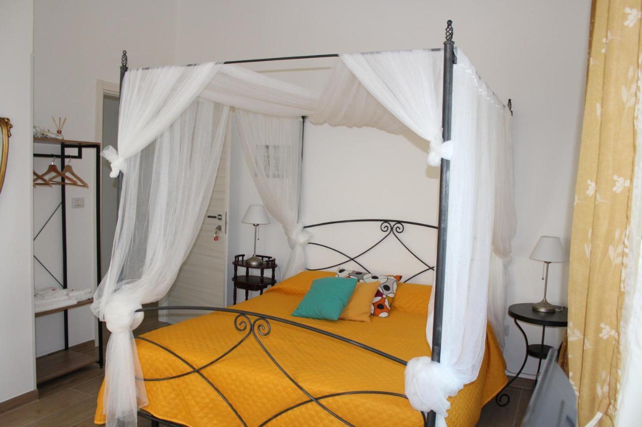 Coco & Lisbeth Bed And Breakfast Brindisi Exterior photo